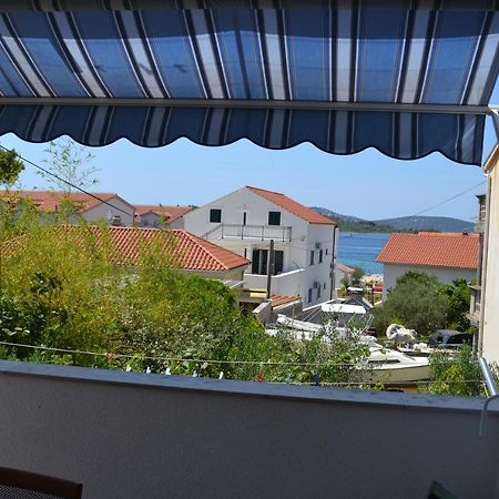 Apartments Lucija Srima Ngoại thất bức ảnh