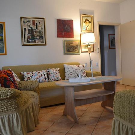 Apartments Lucija Srima Ngoại thất bức ảnh