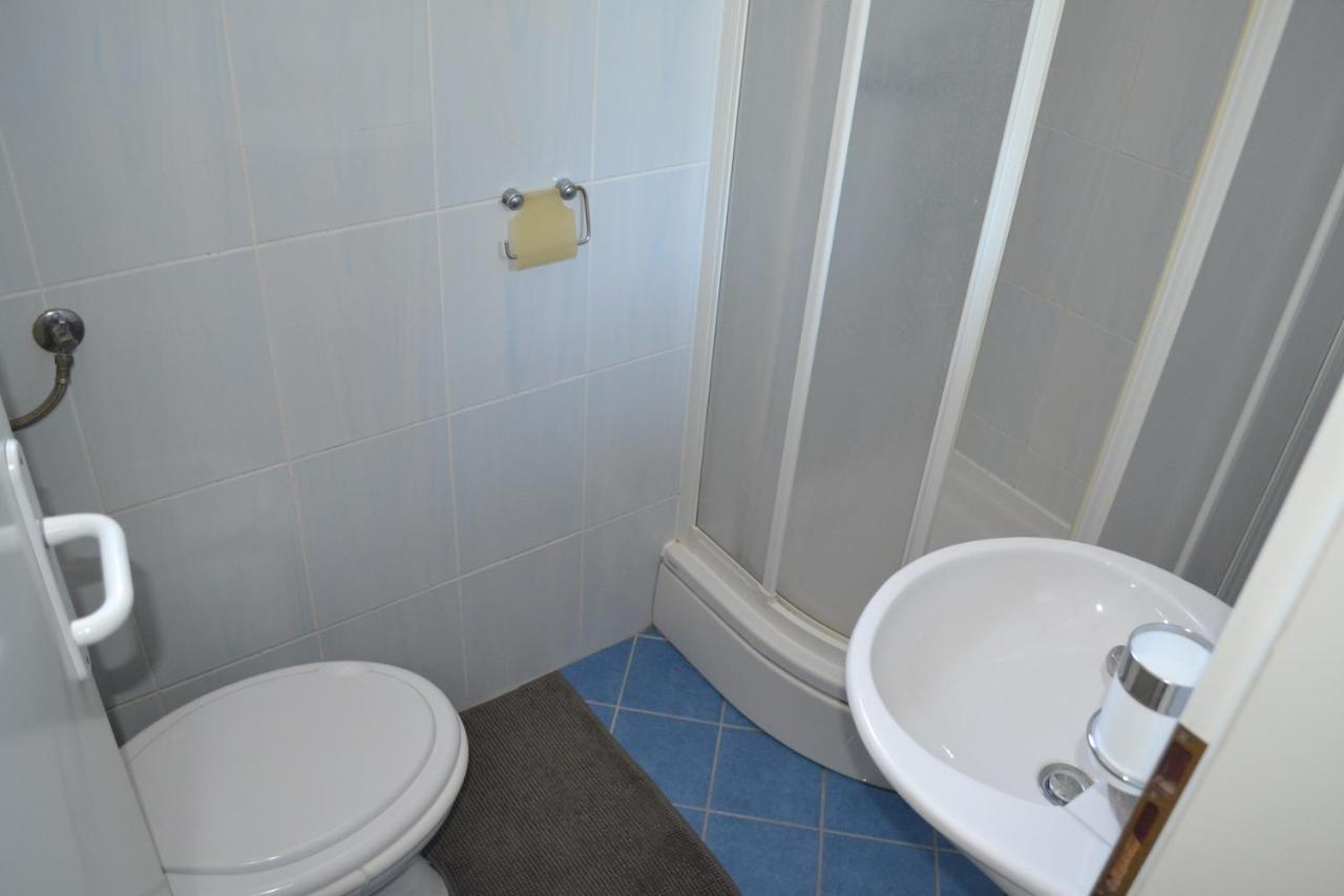 Apartments Lucija Srima Ngoại thất bức ảnh