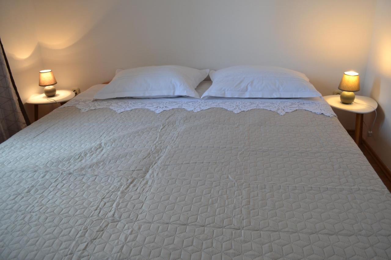 Apartments Lucija Srima Ngoại thất bức ảnh