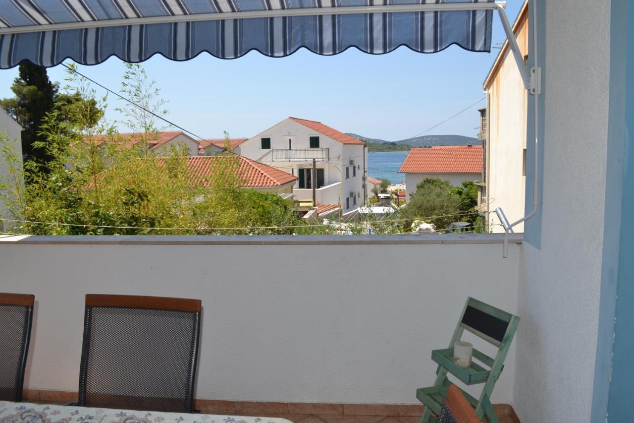 Apartments Lucija Srima Ngoại thất bức ảnh